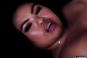 SLUTY Asian Cindy Starfall has just came out from counselling as soon as she paronomasia Dillon from afar She approached Dillon with an increment of offered her pussy to get FUCKED
