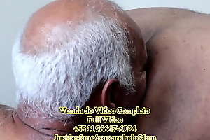 Coroa Roludo Fodendo Negão Gordinho - Pellicle Completo com gozadas 29 min bantam WhatsApp  55 11 96647-6024