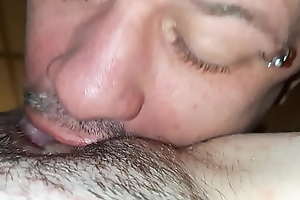 Chew out munching spinner wifes unadulterated pussy